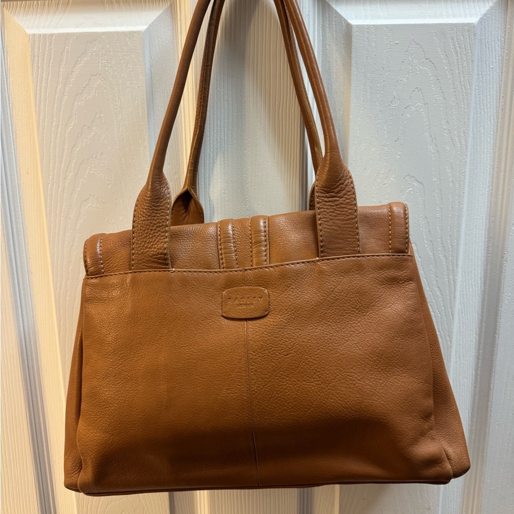 Elegant Radley London Tan Leather Handbag - Picture 2 of 7